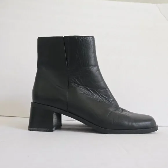 Vintage Y2K Black leather ankle boots size 6.5 - Picture 1 of 8